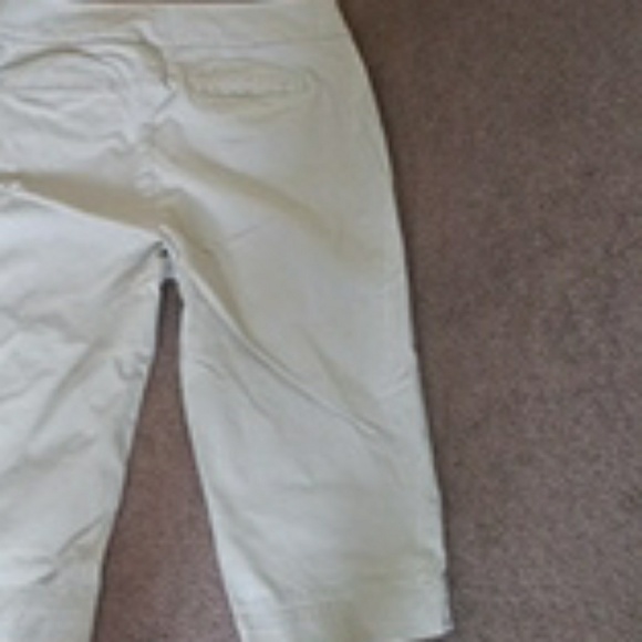 Dockers - Picture 2 of 2
